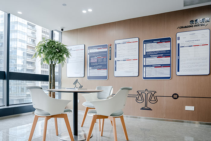 杭州律所辦公室裝修設(shè)計(jì)：專業(yè)感、私密性與品牌調(diào)性的統(tǒng)一