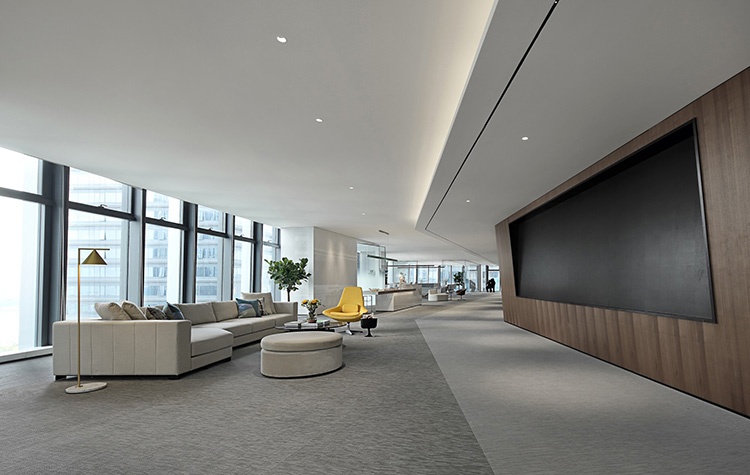 杭州科技公司研發(fā)辦公室設(shè)計：激發(fā)創(chuàng)新思維的開放與專注空間平衡術(shù)